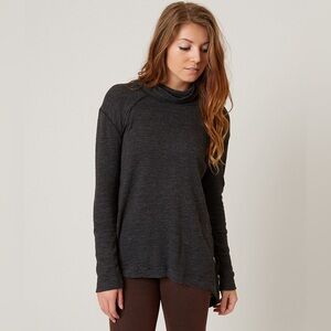 We The Free Women’s Split Back Turtleneck Sweater Size Small